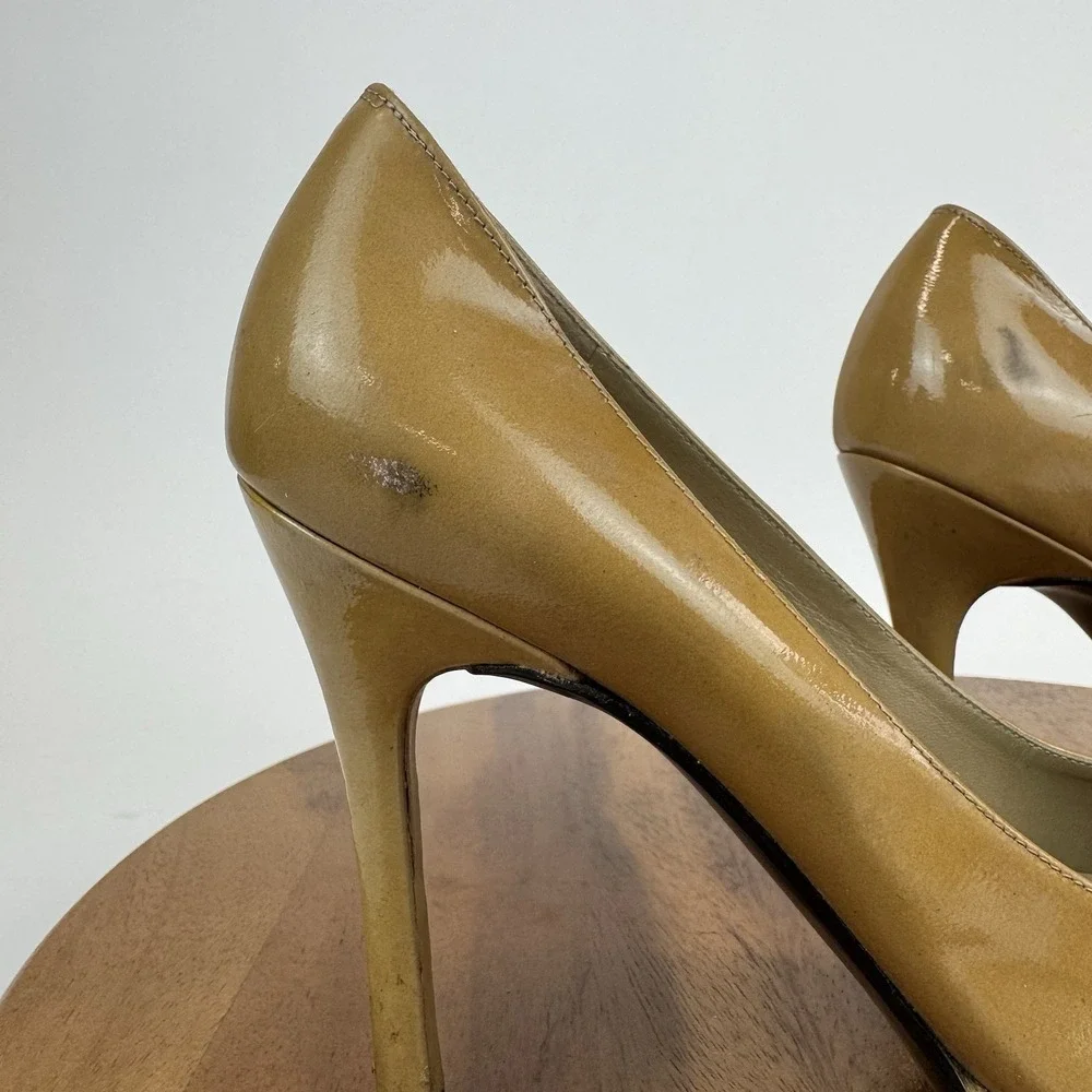 Stuart Weitzman size narrow